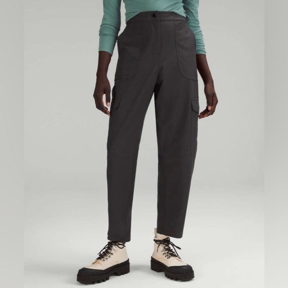 Lululemon Light Utilitech Cargo Pocket High Rise Pant - Picture 1 of 13